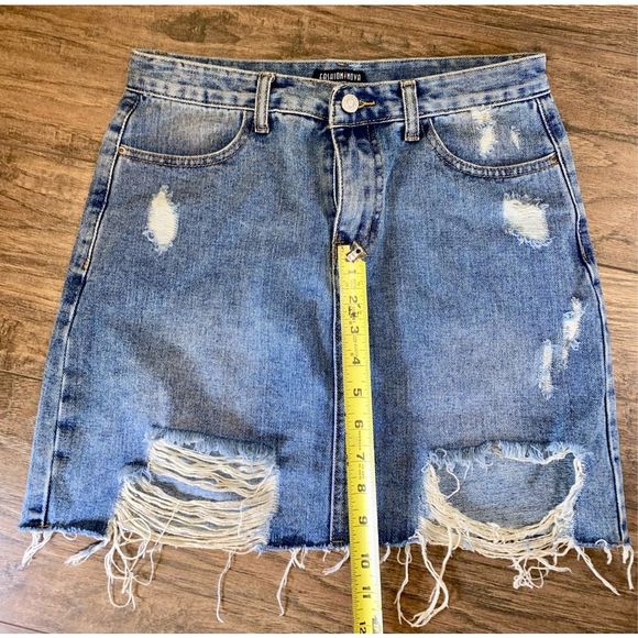 Fashion Nova Rough And Rigid Distressed Denim Mini Skirt - Light Blue Wash - Picture 4 of 6